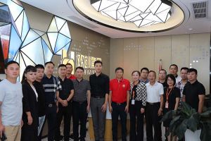 欢迎宜春市团委书记、商会及青企等一行领导莅临登录入口人力集团指导
